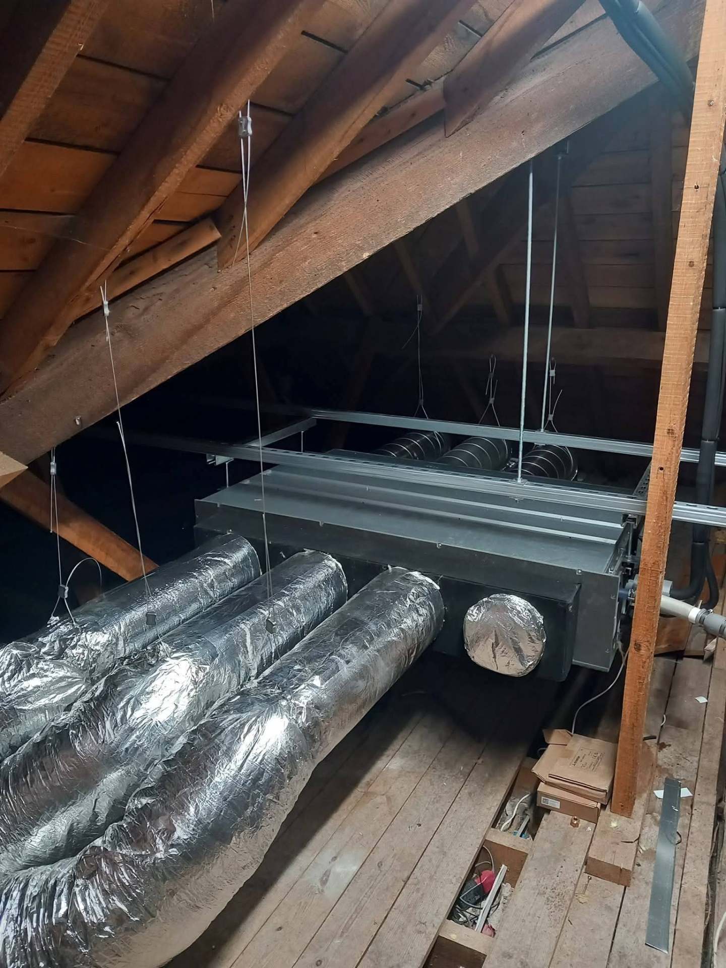 Mitsubishi Ecodan air source heat pump installed at Hampshire property